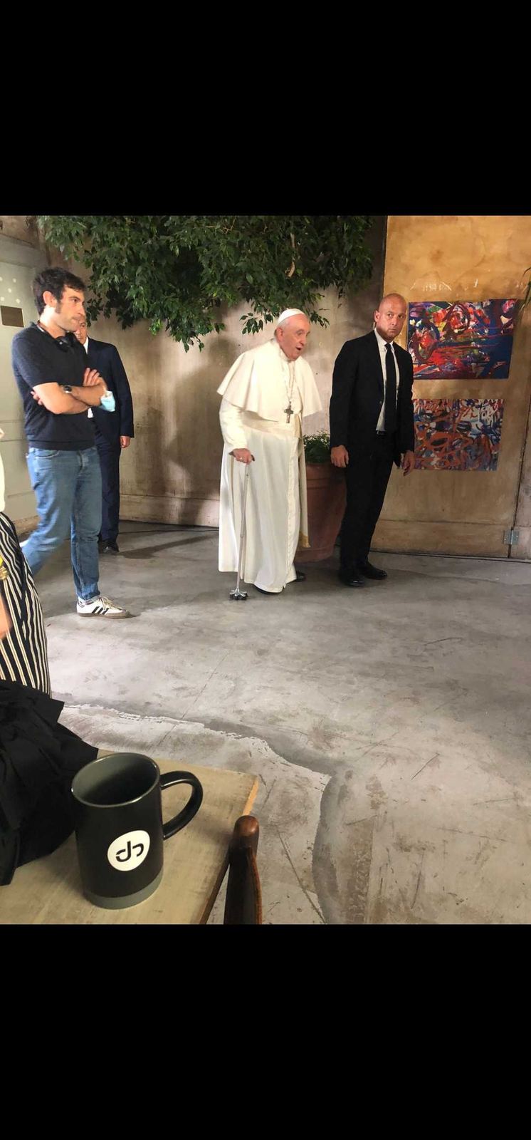 2022 winner — the JG mug with Pope Francis